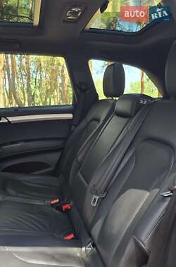 Позашляховик / Кросовер Audi Q7 2013 в 