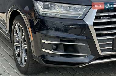 Позашляховик / Кросовер Audi Q7 2016 в 