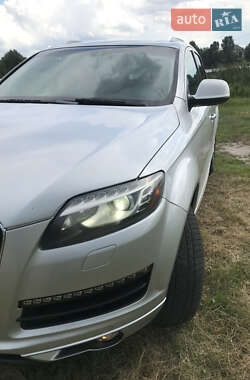 Внедорожник / Кроссовер Audi Q7 2010 в 