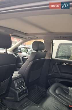 Внедорожник / Кроссовер Audi Q7 2012 в 