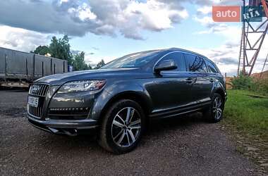Внедорожник / Кроссовер Audi Q7 2013 в 
