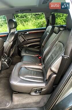 Внедорожник / Кроссовер Audi Q7 2013 в 