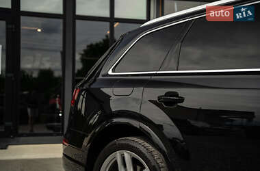 Внедорожник / Кроссовер Audi Q7 2016 в 