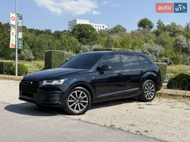 Audi Q7 2016