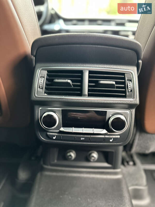 Позашляховик / Кросовер Audi Q7 2017 в Олександрії