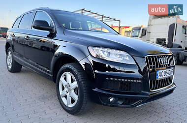 Внедорожник / Кроссовер Audi Q7 2015 в 