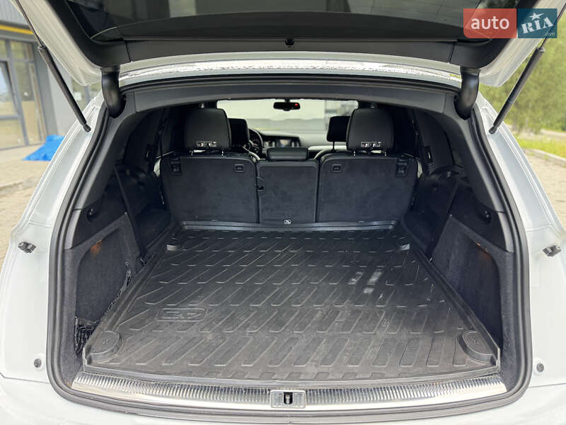 Позашляховик / Кросовер Audi Q7 2013 в Яворові