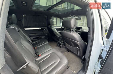 Внедорожник / Кроссовер Audi Q7 2013 в 