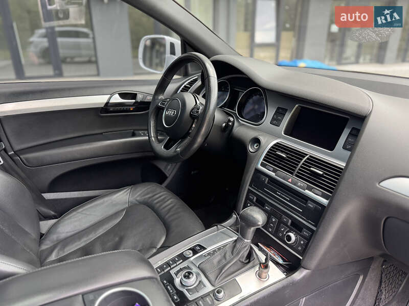 Позашляховик / Кросовер Audi Q7 2013 в Яворові