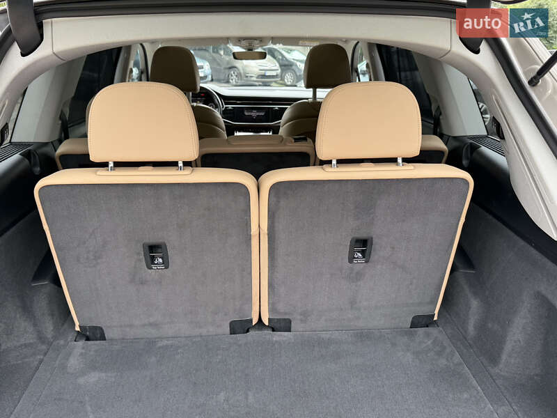 Внедорожник / Кроссовер Audi Q7 2021 в Ровно