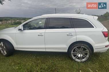 Внедорожник / Кроссовер Audi Q7 2015 в 