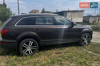 Внедорожник / Кроссовер Audi Q7 2013 в 