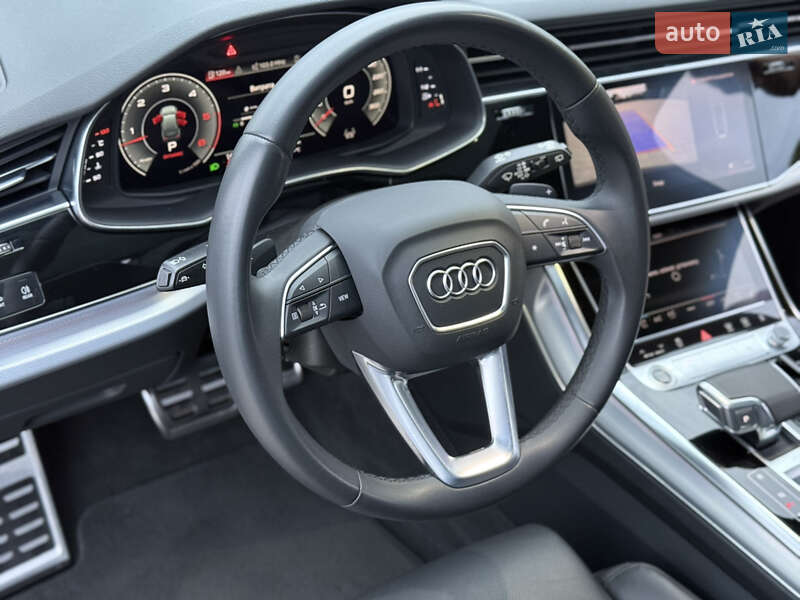 Внедорожник / Кроссовер Audi Q7 2020 в Ровно