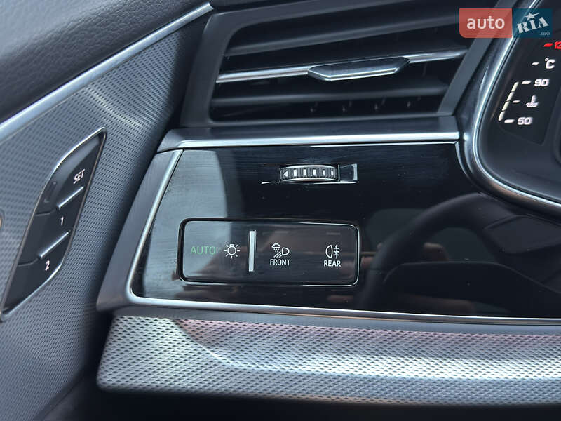 Внедорожник / Кроссовер Audi Q7 2020 в Ровно