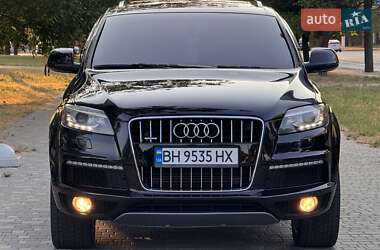 Внедорожник / Кроссовер Audi Q7 2011 в 