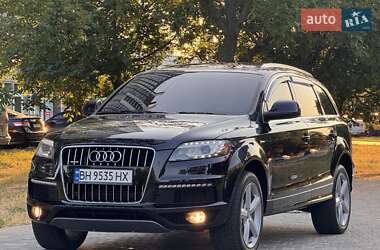 Внедорожник / Кроссовер Audi Q7 2011 в 