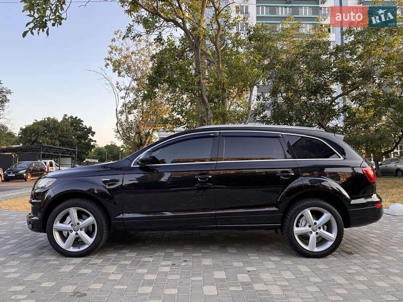 Внедорожник / Кроссовер Audi Q7 2011 в Одессе