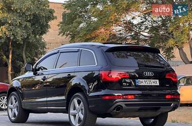 Внедорожник / Кроссовер Audi Q7 2011 в 