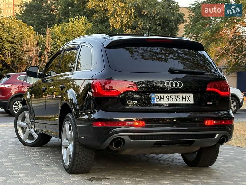 Внедорожник / Кроссовер Audi Q7 2011 в Одессе