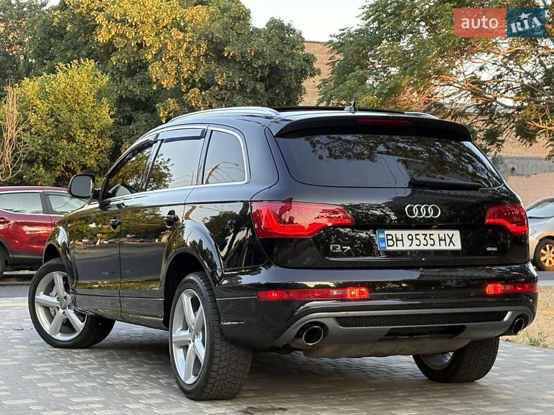Внедорожник / Кроссовер Audi Q7 2011 в Одессе
