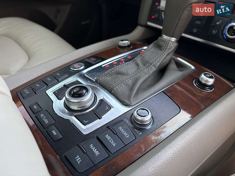 Внедорожник / Кроссовер Audi Q7 2011 в Одессе