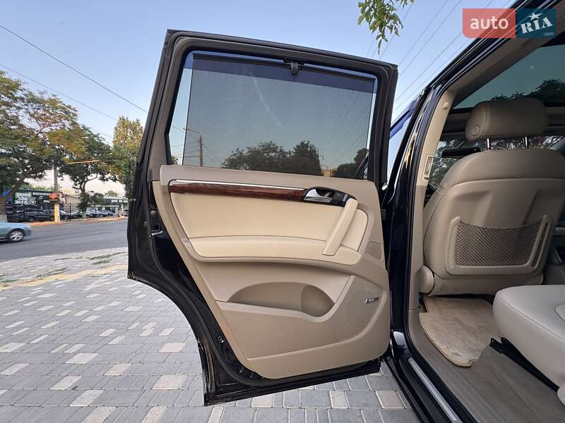 Внедорожник / Кроссовер Audi Q7 2011 в Одессе