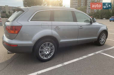 Внедорожник / Кроссовер Audi Q7 2007 в 