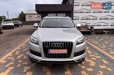 Внедорожник / Кроссовер Audi Q7 2015 в 