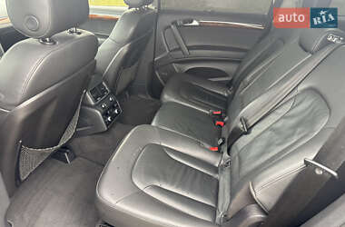 Внедорожник / Кроссовер Audi Q7 2015 в 