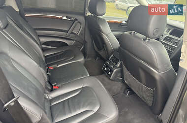 Внедорожник / Кроссовер Audi Q7 2015 в 