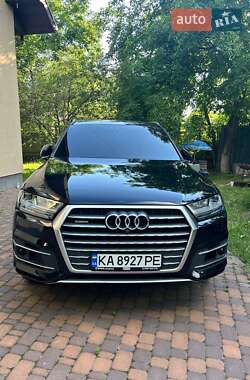 Позашляховик / Кросовер Audi Q7 2017 в Києві