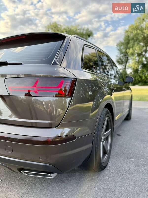 Внедорожник / Кроссовер Audi Q7 2018 в Звягеле фото 10 Внедорожник / Кроссовер Audi Q7 2018 в Звягеле