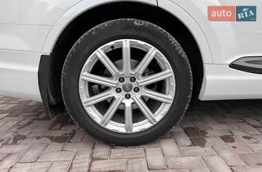 Внедорожник / Кроссовер Audi Q7 2016 в 