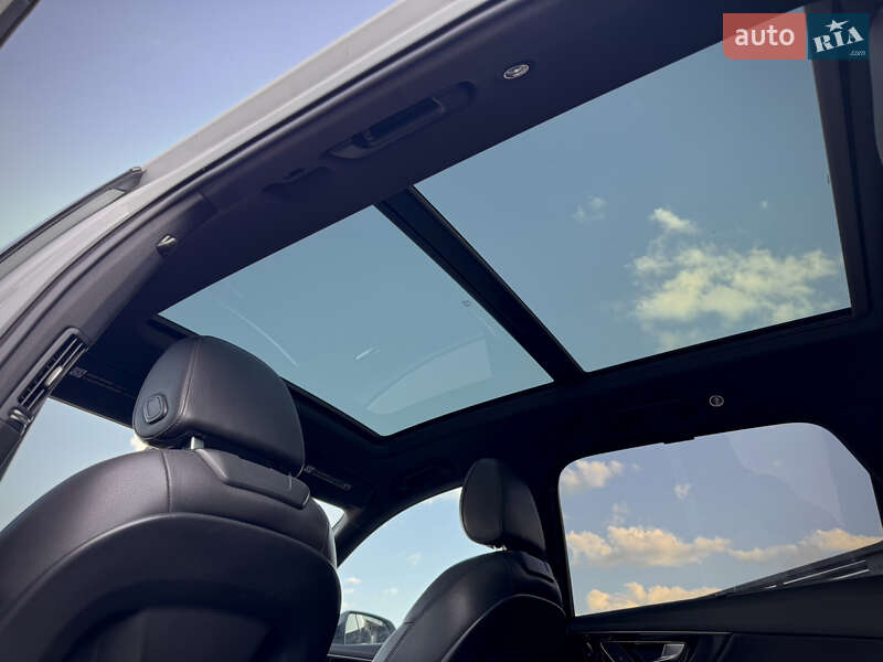 Внедорожник / Кроссовер Audi Q7 2016 в Киеве
