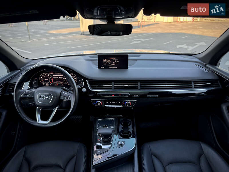 Внедорожник / Кроссовер Audi Q7 2016 в Киеве