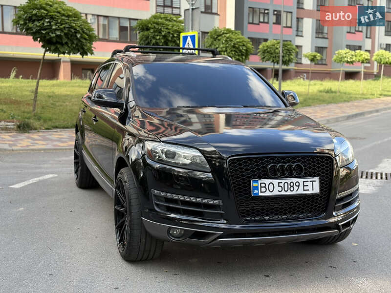 Позашляховик / Кросовер Audi Q7 2012 в Тернополі