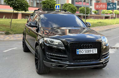 Внедорожник / Кроссовер Audi Q7 2012 в 