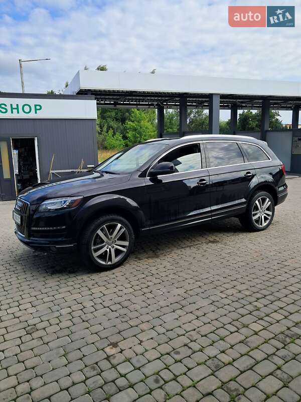 Внедорожник / Кроссовер Audi Q7 2012 в 
