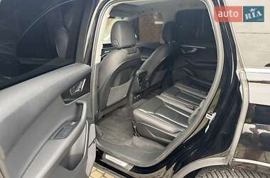 Внедорожник / Кроссовер Audi Q7 2020 в 