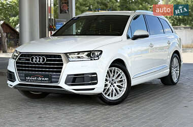 Внедорожник / Кроссовер Audi Q7 2015 в Николаеве