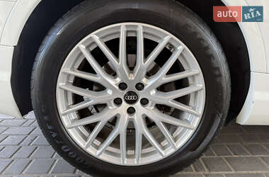 Внедорожник / Кроссовер Audi Q7 2015 в 