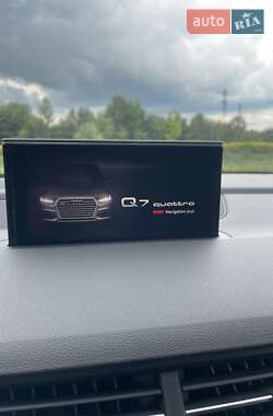Внедорожник / Кроссовер Audi Q7 2017 в 