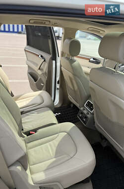 Позашляховик / Кросовер Audi Q7 2010 в 