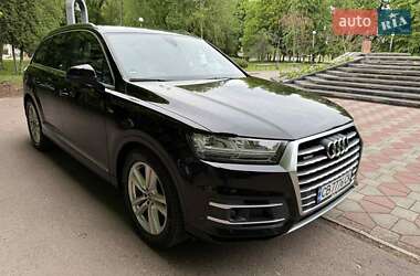 Позашляховик / Кросовер Audi Q7 2017 в 
