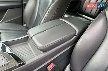 Внедорожник / Кроссовер Audi Q7 2015 в 