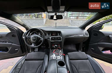 Внедорожник / Кроссовер Audi Q7 2011 в 