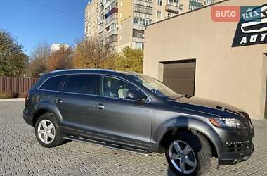 Позашляховик / Кросовер Audi Q7 2012 в 