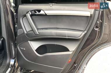 Внедорожник / Кроссовер Audi Q7 2013 в 