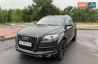 Внедорожник / Кроссовер Audi Q7 2013 в 
