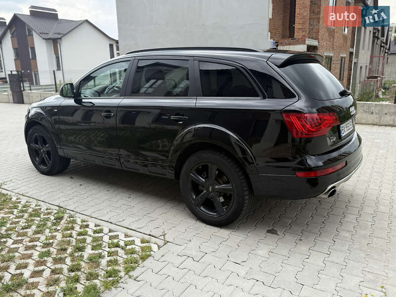 Внедорожник / Кроссовер Audi Q7 2014 в Хмельницком